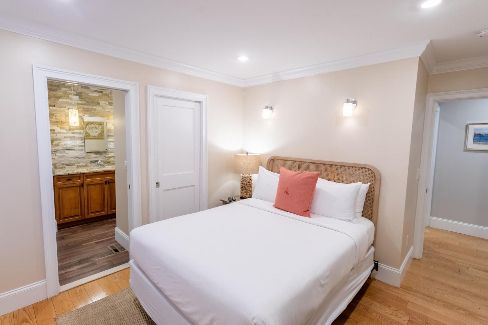 דירות The Newport Lofts - 548 Thames Street מראה חיצוני תמונה