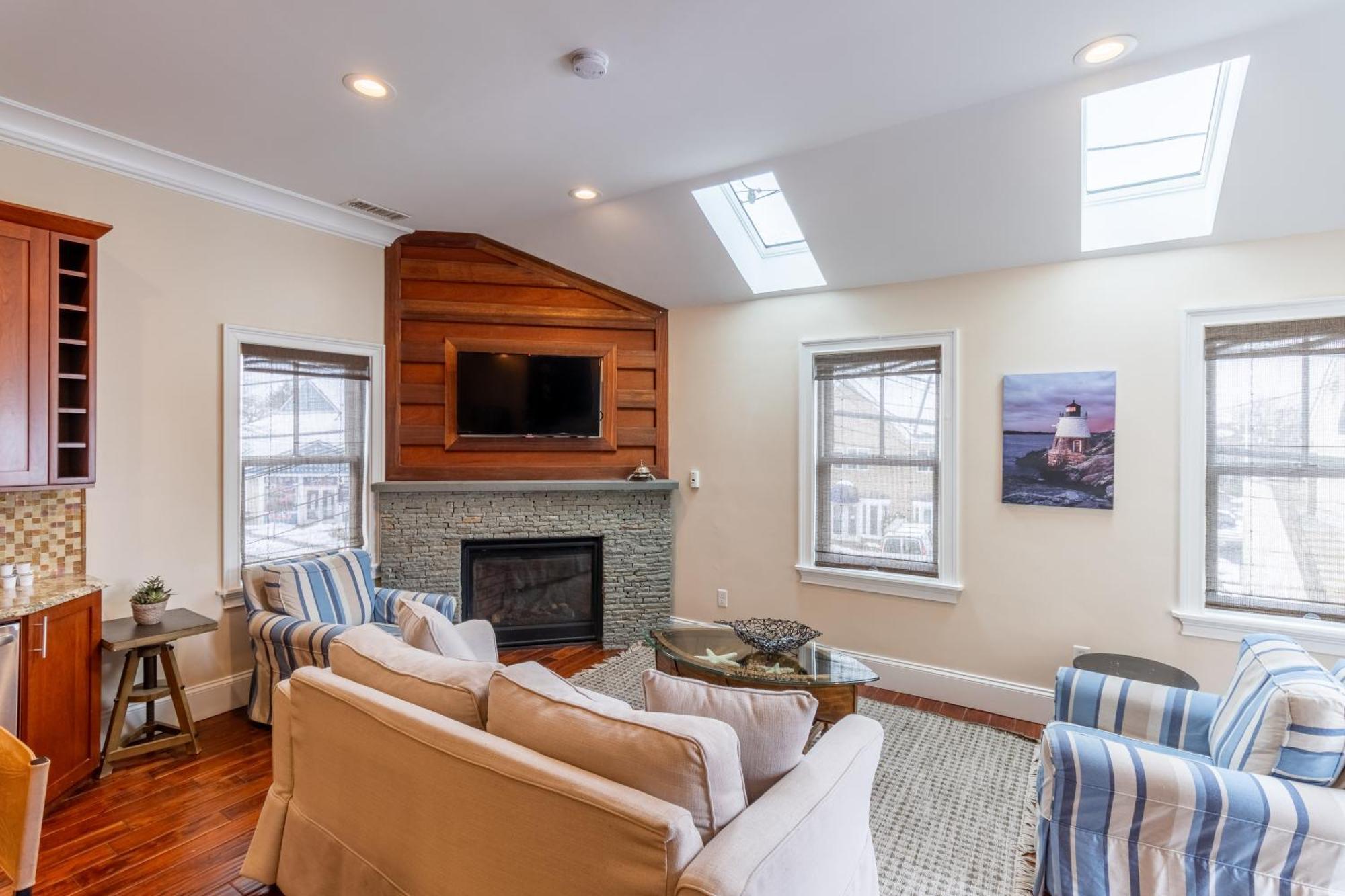 דירות The Newport Lofts - 548 Thames Street מראה חיצוני תמונה