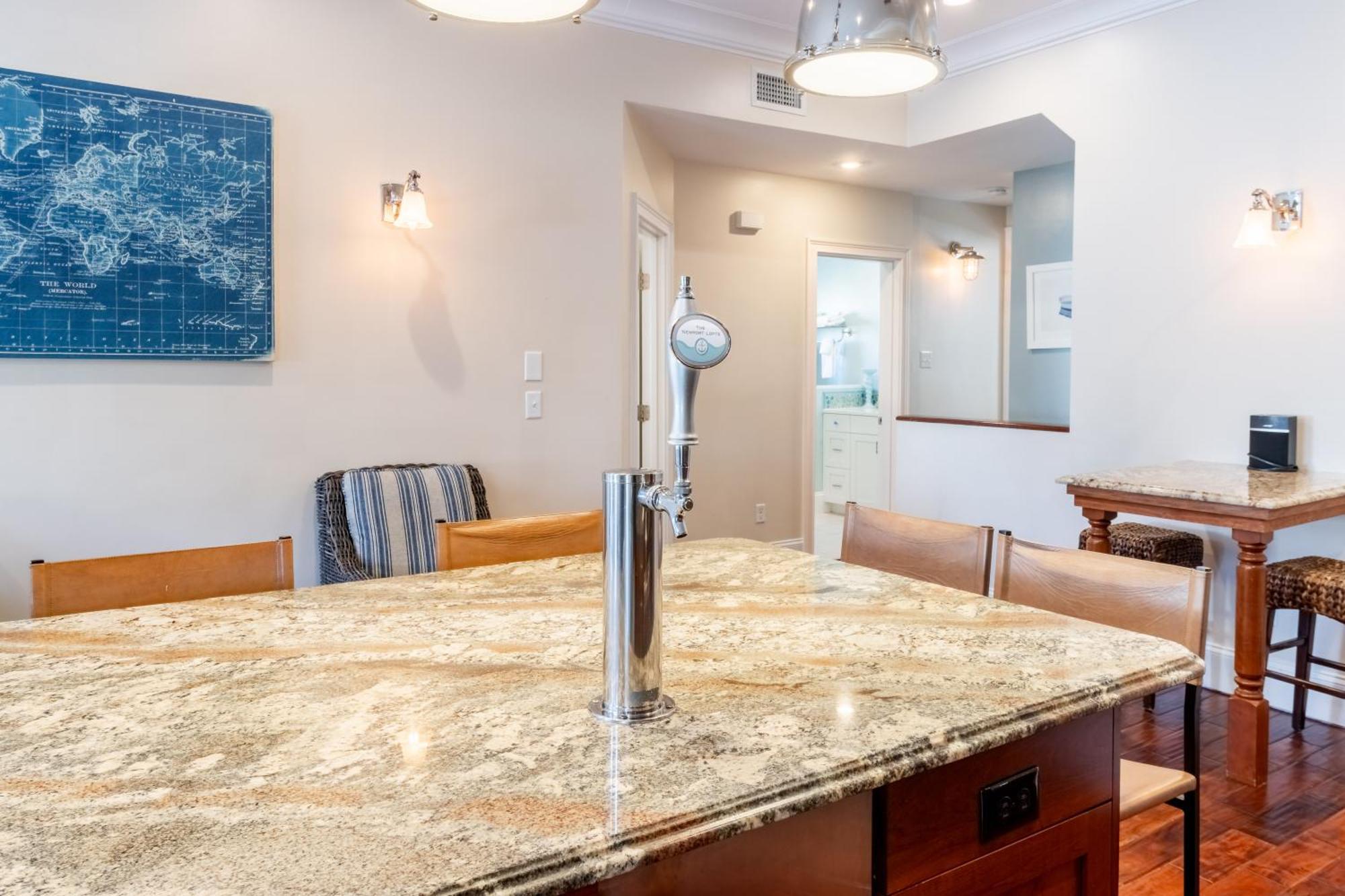 דירות The Newport Lofts - 548 Thames Street מראה חיצוני תמונה